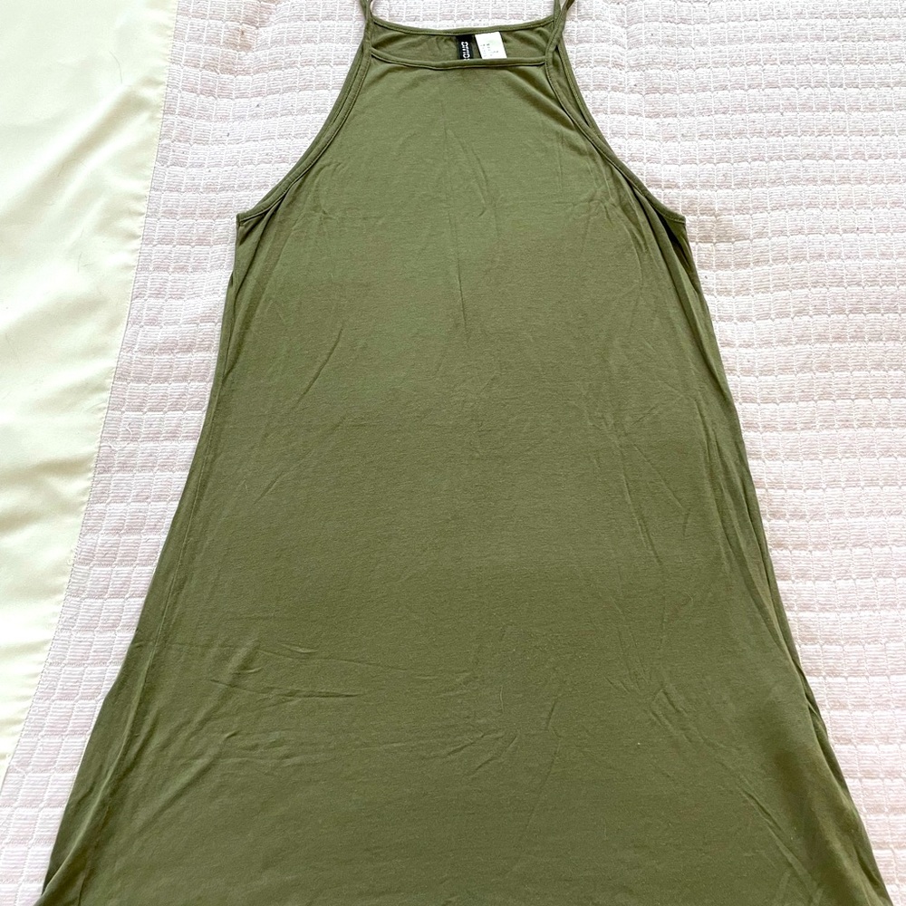 Womens H&M olive green tunic top